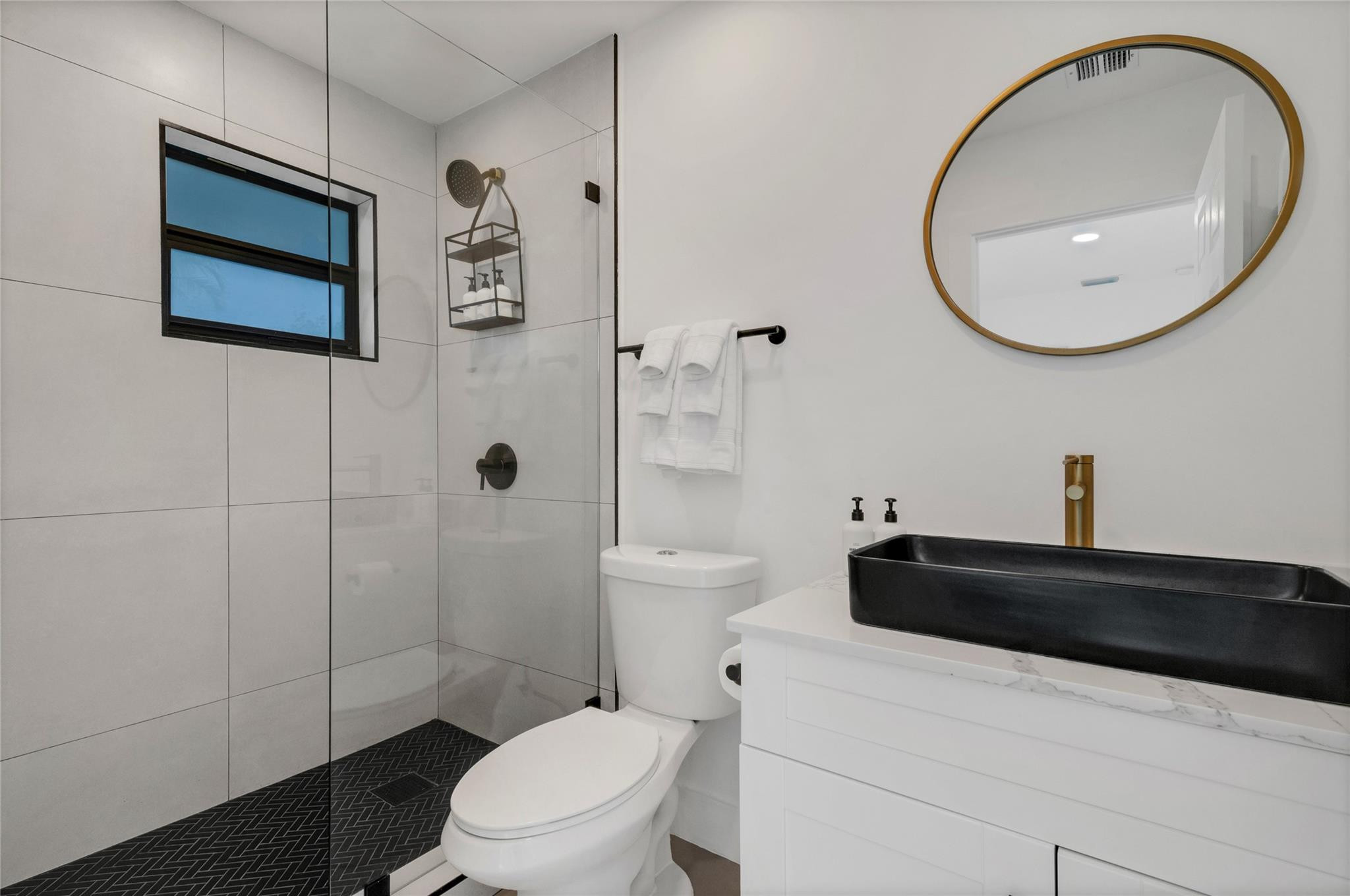 2741 Northeast 45th Street Lighthouse Point, FL 33064 - Photo 12 of 33 Photo 12