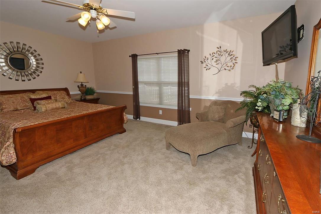 6058 Kerth Road St. Louis, MO 63128 - Photo 15 of 41