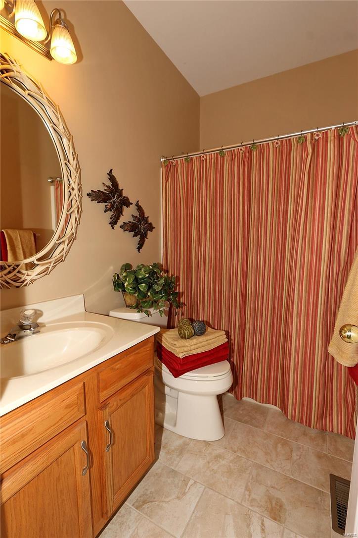 6058 Kerth Road St. Louis, MO 63128 - Photo 20 of 41