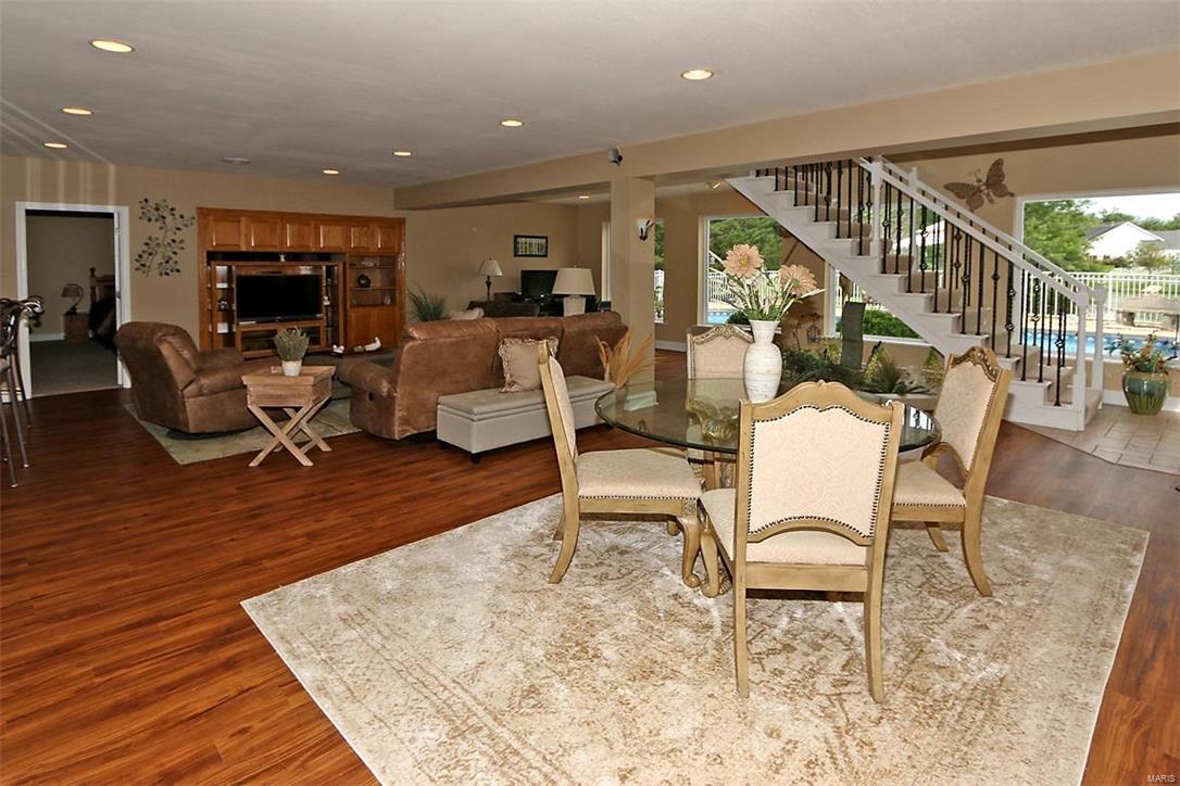 6058 Kerth Road St. Louis, MO 63128 - Photo 24 of 41