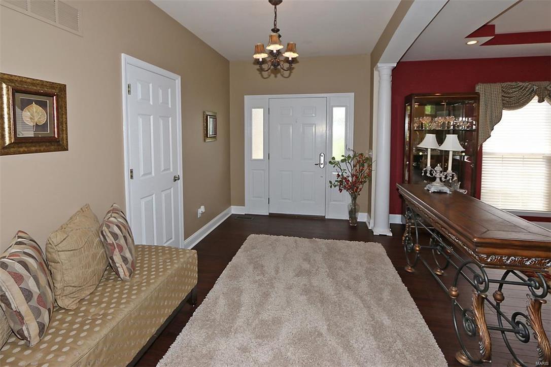 6058 Kerth Road St. Louis, MO 63128 - Photo 3 of 41