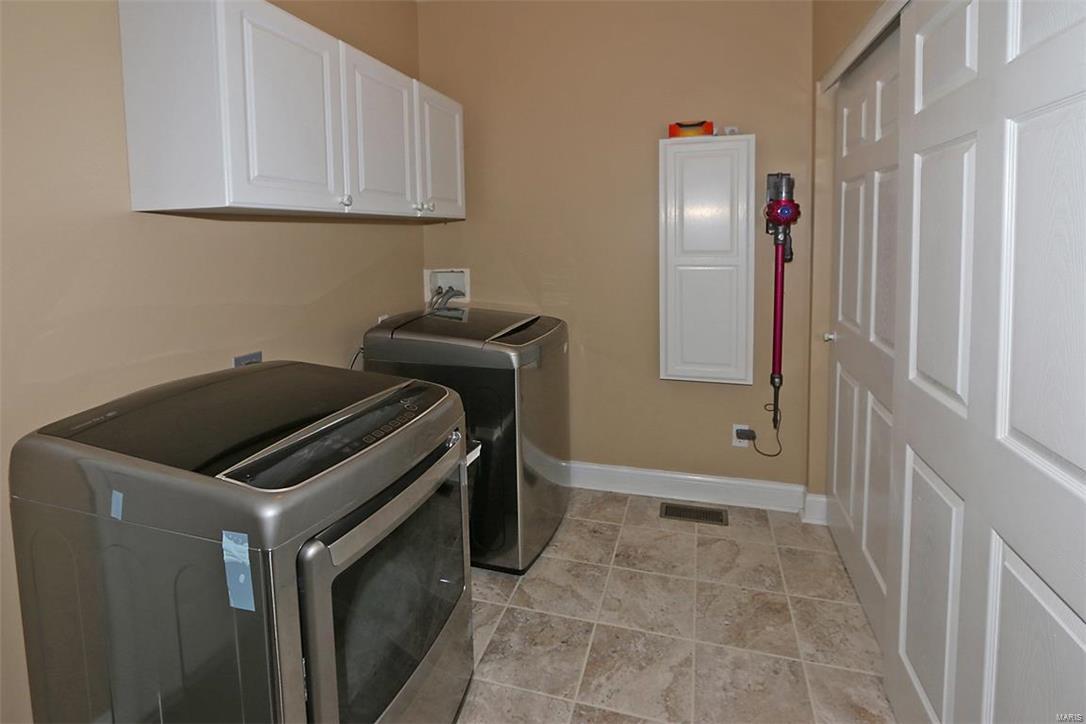 6058 Kerth Road St. Louis, MO 63128 - Photo 31 of 41