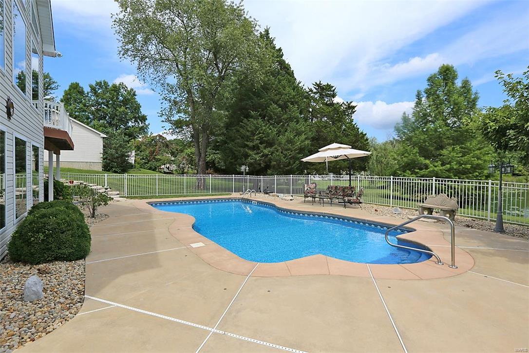 6058 Kerth Road St. Louis, MO 63128 - Photo 36 of 41