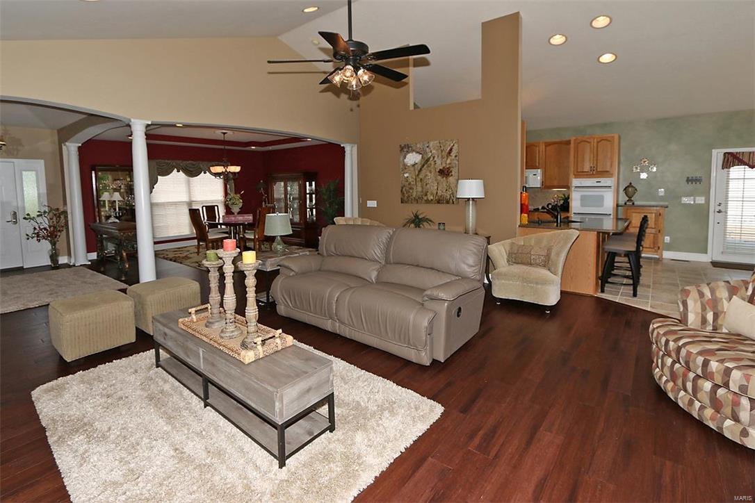 6058 Kerth Road St. Louis, MO 63128 - Photo 8 of 41