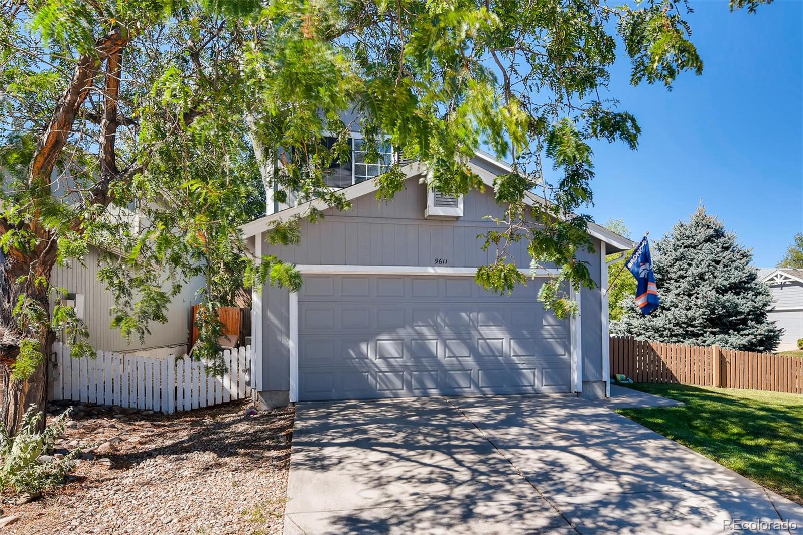 9611 Pendleton Drive Highlands Ranch, CO 80126 - Photo 2 of 28