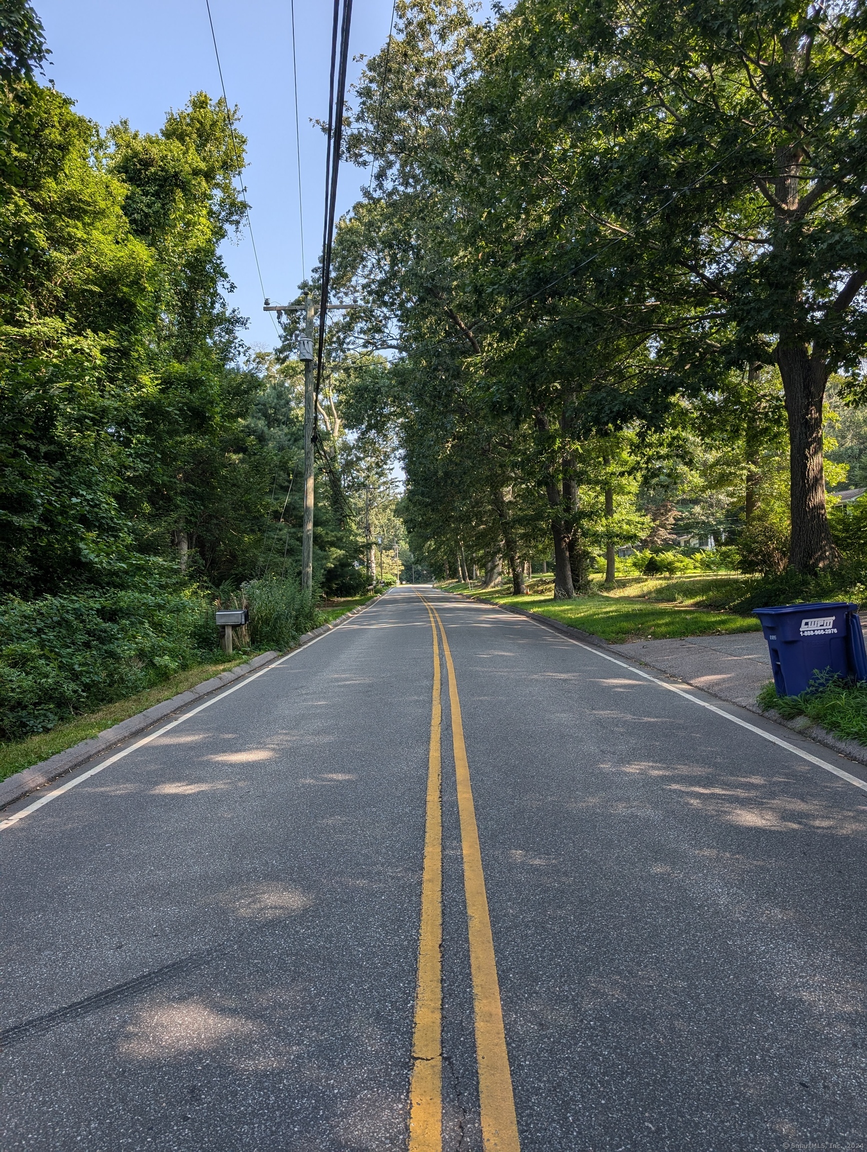 518 Noank Ledyard Road Groton, CT 06355 - Photo 5 of 5 Facing North from driveway