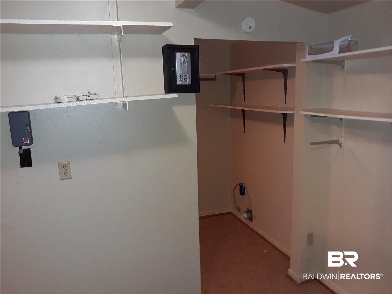 128 Rita Avenue Daphne, AL 36527 - Photo 15 of 18 Laundry Room/Pantry