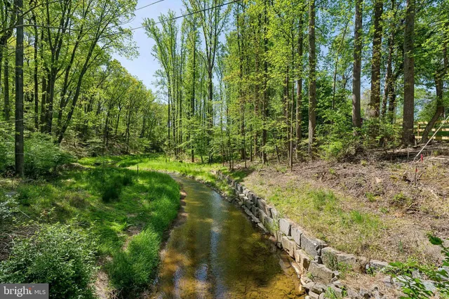 $1,950,000 | 1000 Manning Street, Great Falls, VA 22066