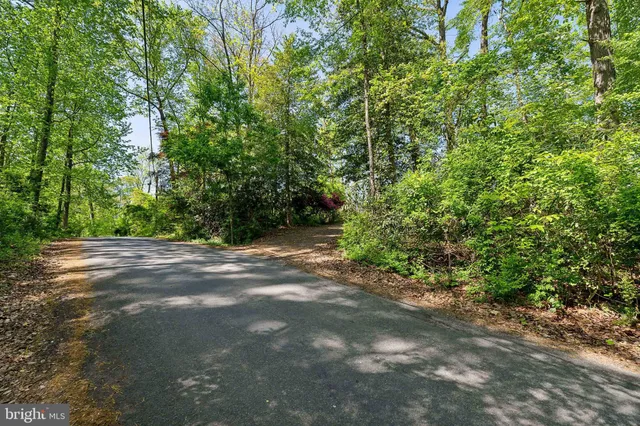 $1,950,000 | 1000 Manning Street, Great Falls, VA 22066