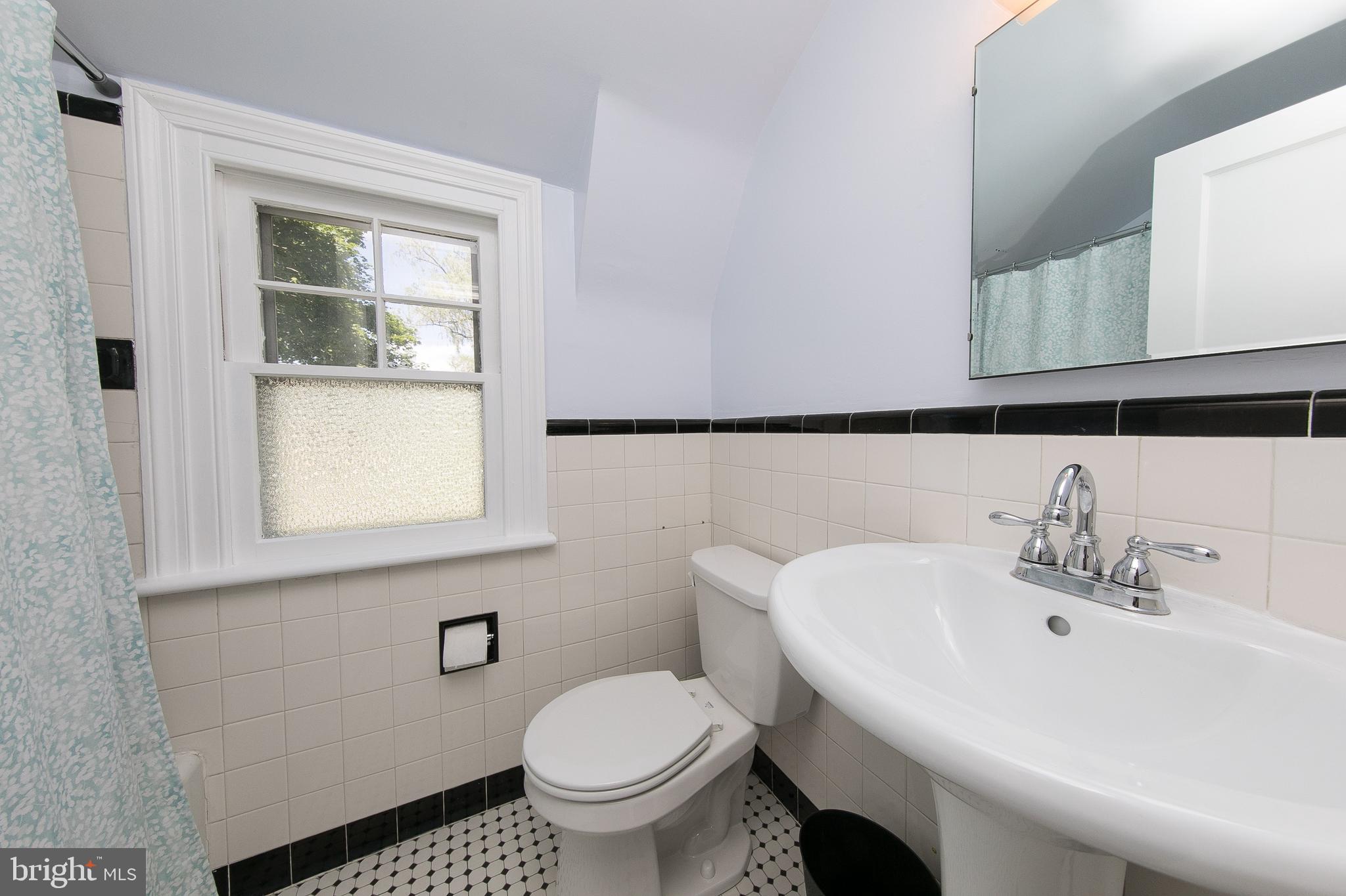 439 Montier Road Glenside, PA 19038 - Photo 11 of 18 Gallery Image 11