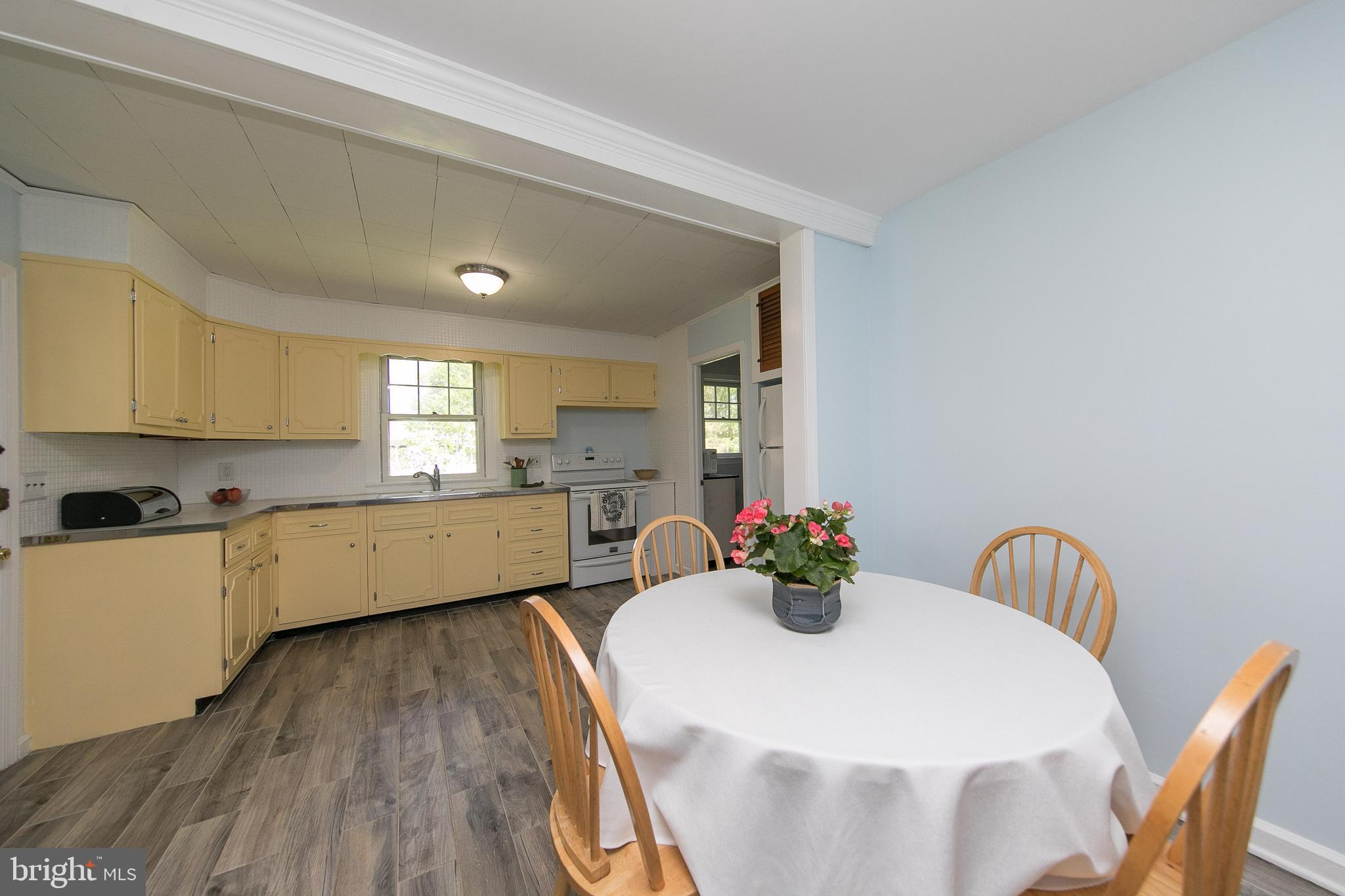 439 Montier Road Glenside, PA 19038 - Photo 4 of 18 Gallery Image 4