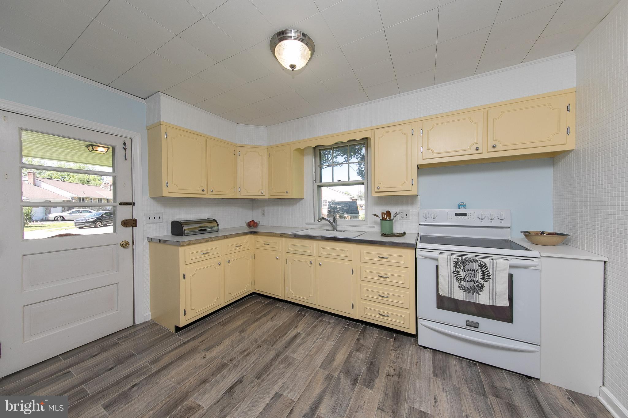 439 Montier Road Glenside, PA 19038 - Photo 5 of 18 Gallery Image 5