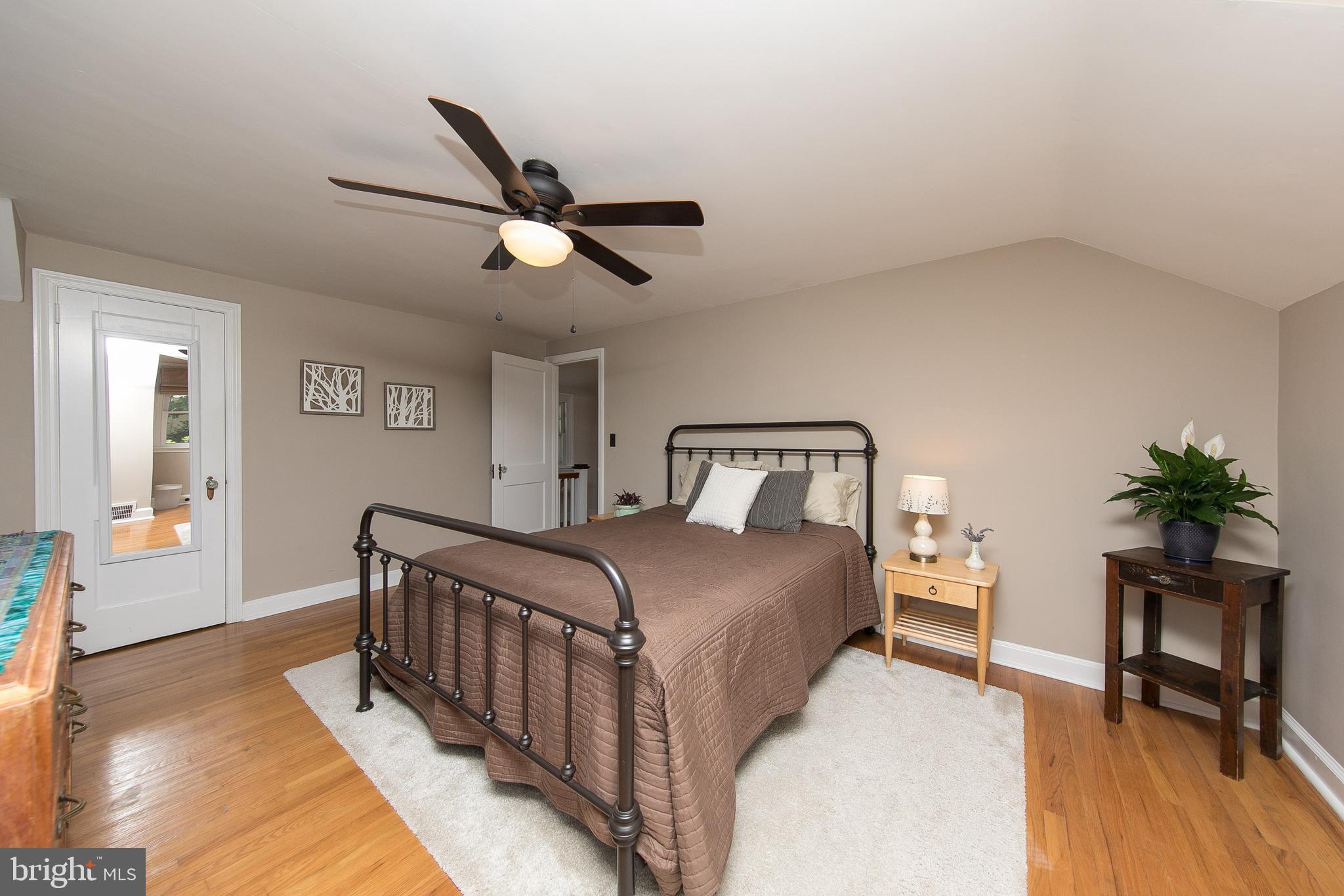 439 Montier Road Glenside, PA 19038 - Photo 8 of 18 Gallery Image 8