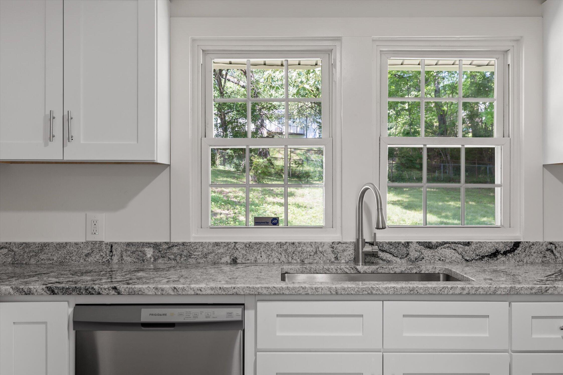 3907 Moss Road Chattanooga, TN 37406 - Photo 14 of 46 13-Moss-13