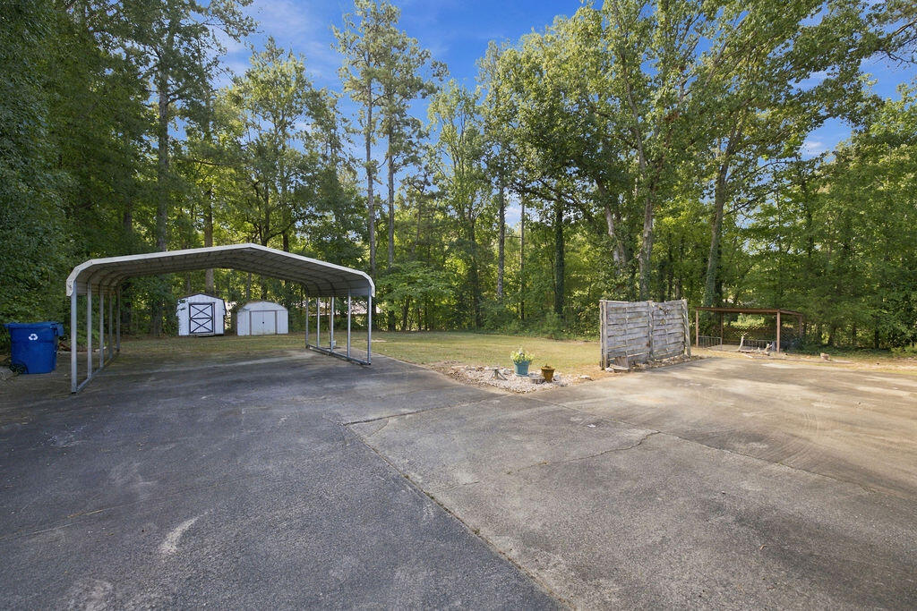 404 Lake Forest Road Greenwood, SC 29649 - Photo 28 of 32 Gallery Image 28