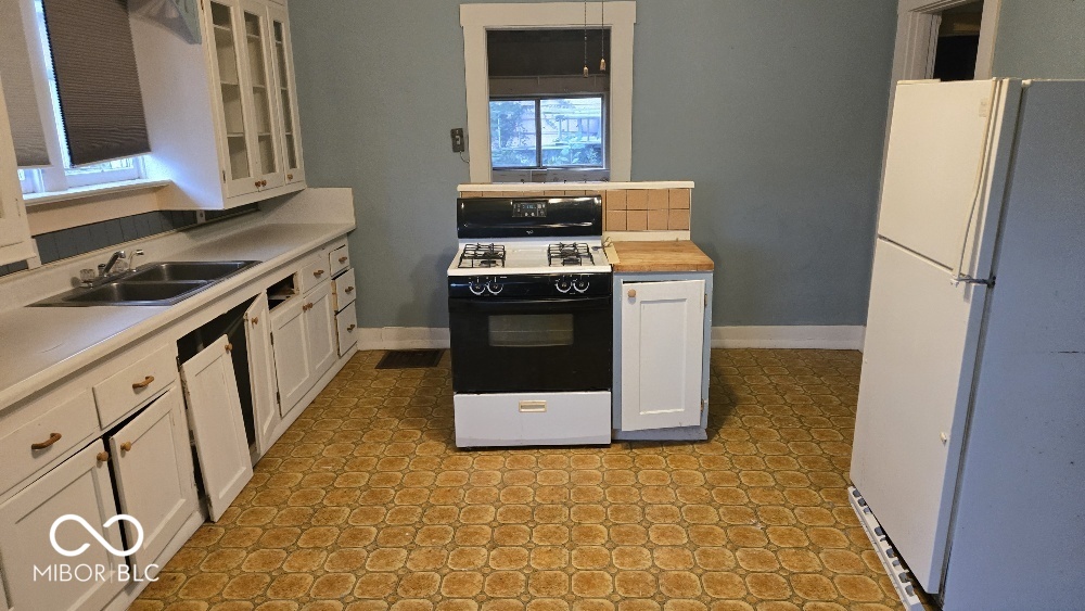 417 West Nelson Street Marion, IN 46952 - Photo 13 of 21