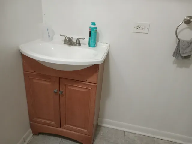 $265,000 | 968 Judge Avenue, Waukegan, IL 60085