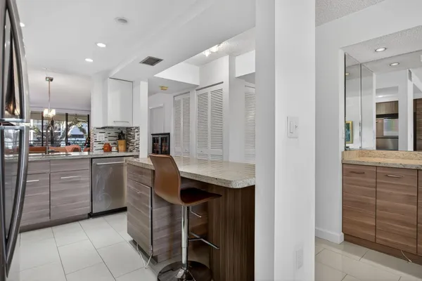 $220,000 | 7547 Northwest 79th Avenue, Unit 212, Tamarac, FL 33321