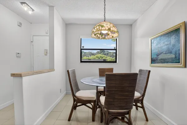 $220,000 | 7547 Northwest 79th Avenue, Unit 212, Tamarac, FL 33321