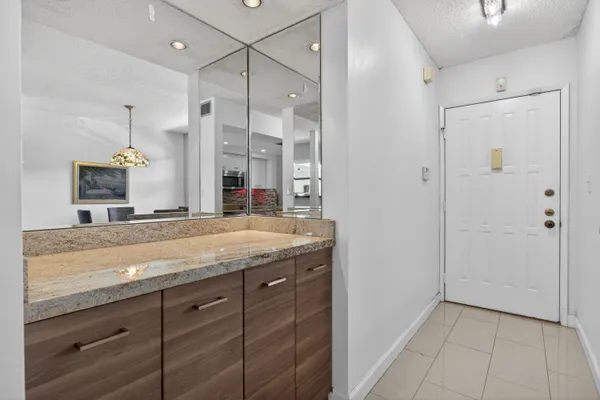 $220,000 | 7547 Northwest 79th Avenue, Unit 212, Tamarac, FL 33321