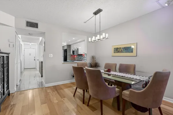 $220,000 | 7547 Northwest 79th Avenue, Unit 212, Tamarac, FL 33321