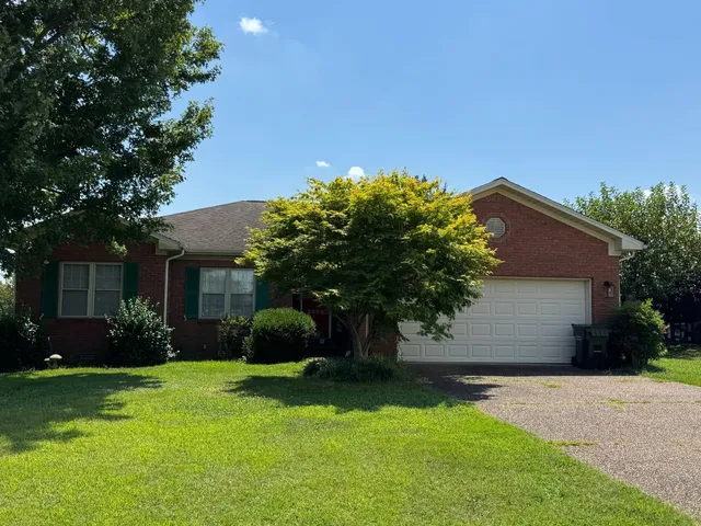 $2,100 | 3639 Stone Valley Drive, Hopkinsville, KY 42240