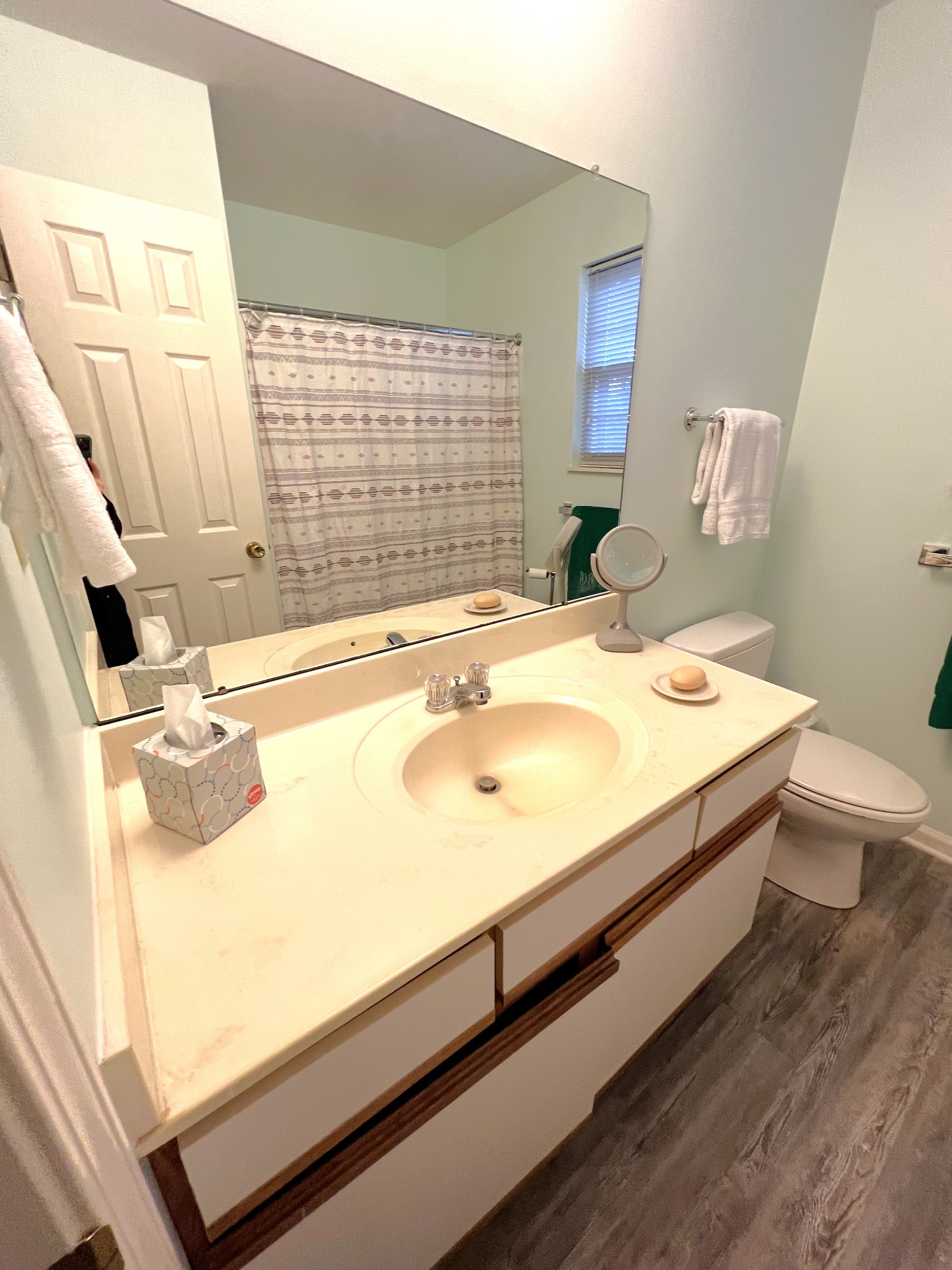 3639 Stone Valley Drive Hopkinsville, KY 42240 - Photo 12 of 17 a bathroom with a sink and a large mirror