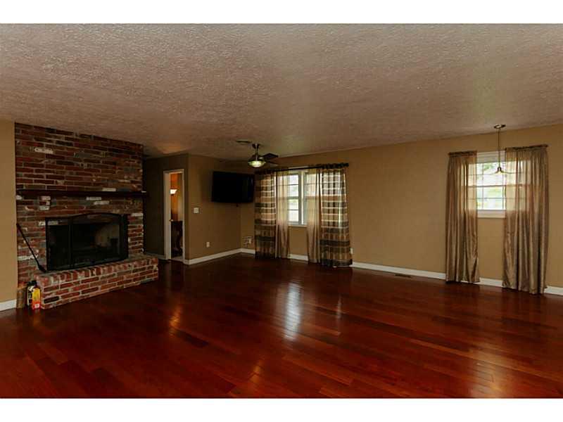3042 Liberty Meadows Road Plainfield, IN 46168 - Photo 5 of 24 Gallery Image 5
