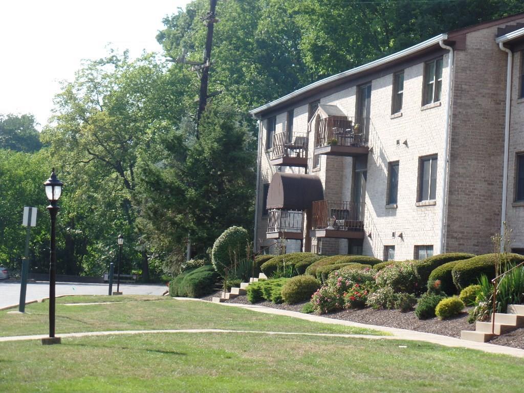 300 Gilkeson Road, Unit 3A Pittsburgh, PA 15228 - Photo 1 of 24