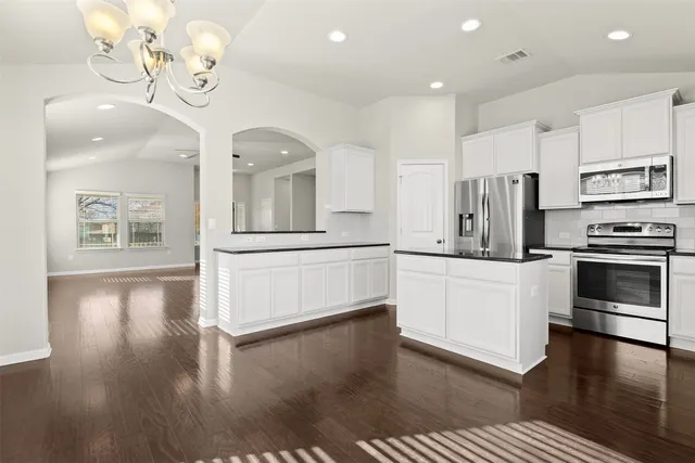 $2,100 | 800 Bryce Canyon Drive, Pflugerville, TX 78660