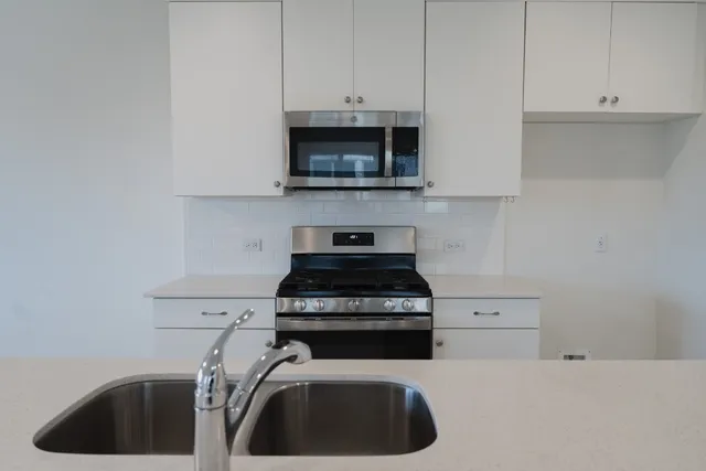 $239,900 | 319 Alamar Knot Way, Unit 212, Georgetown, TX 78626