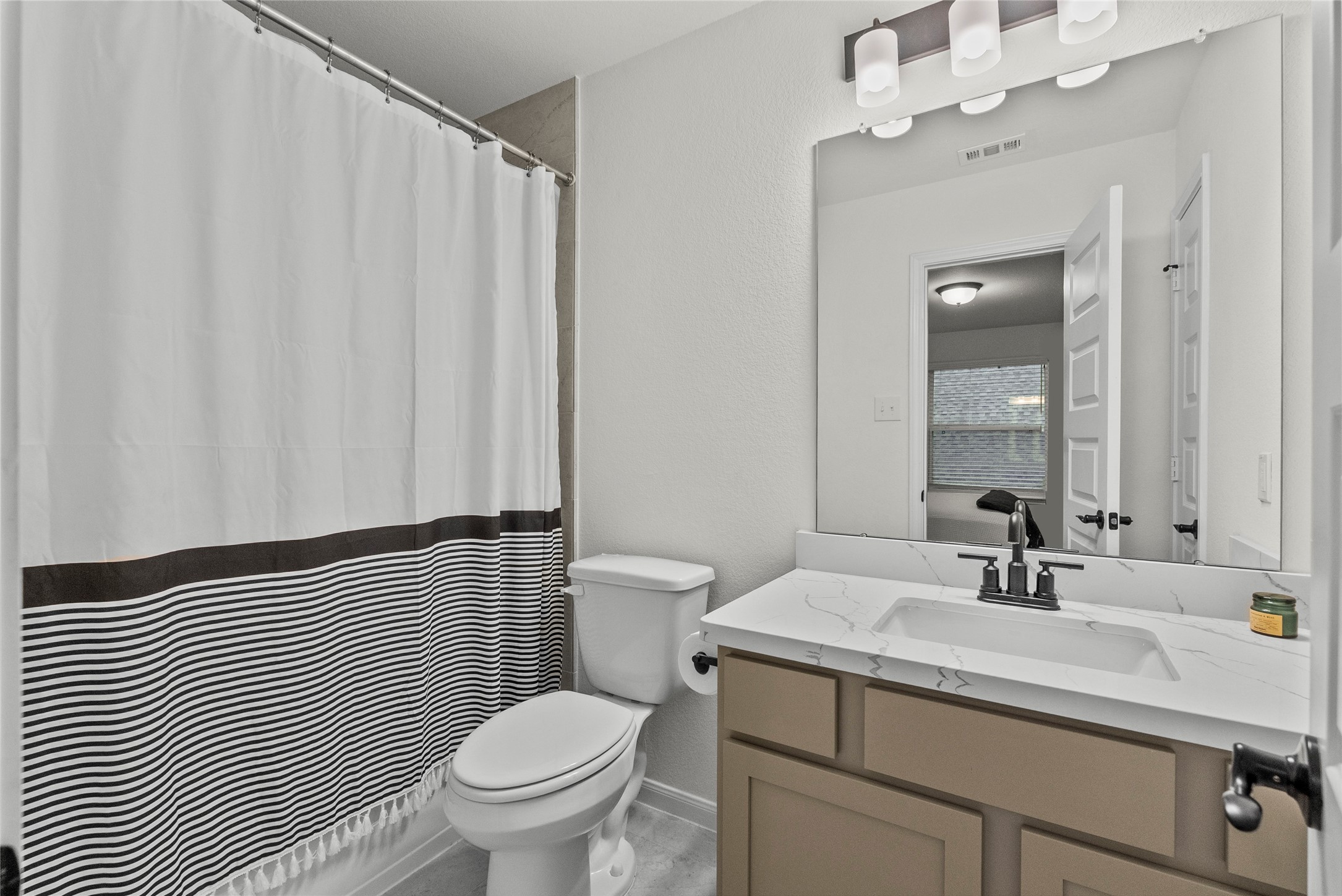 2727 Bisbee Road League City, TX 77573 - Photo 40 of 47 Bath #3