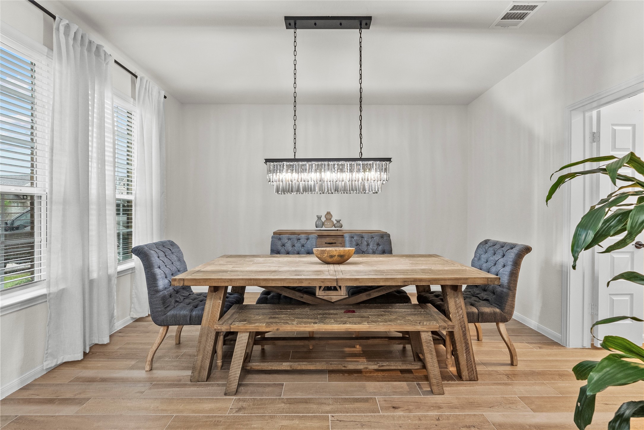 2727 Bisbee Road League City, TX 77573 - Photo 4 of 47 Spacious dining room suite