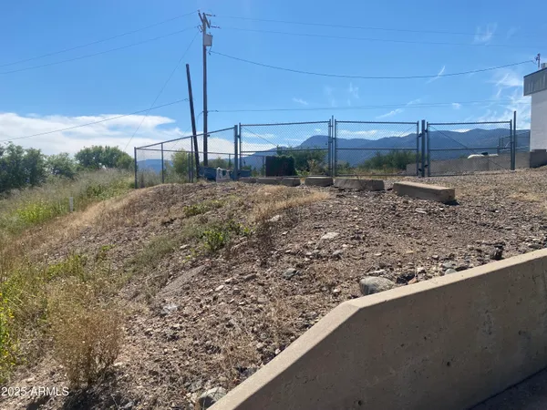 a view of a outdoor space