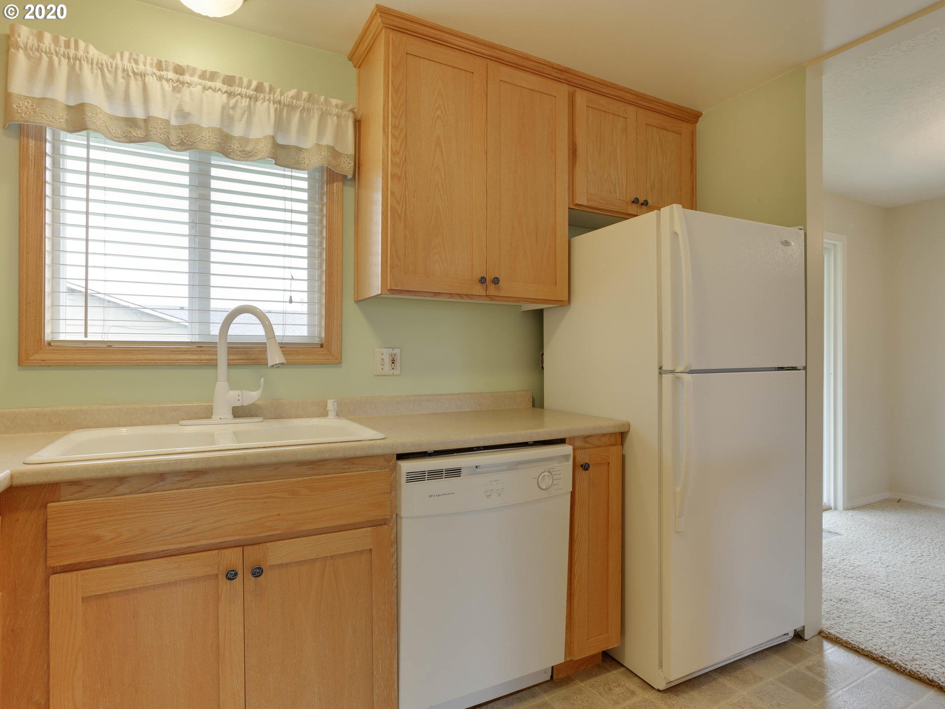 1890 Thompson Road Woodburn, OR 97071 - Photo 12 of 23 Gallery Image 12