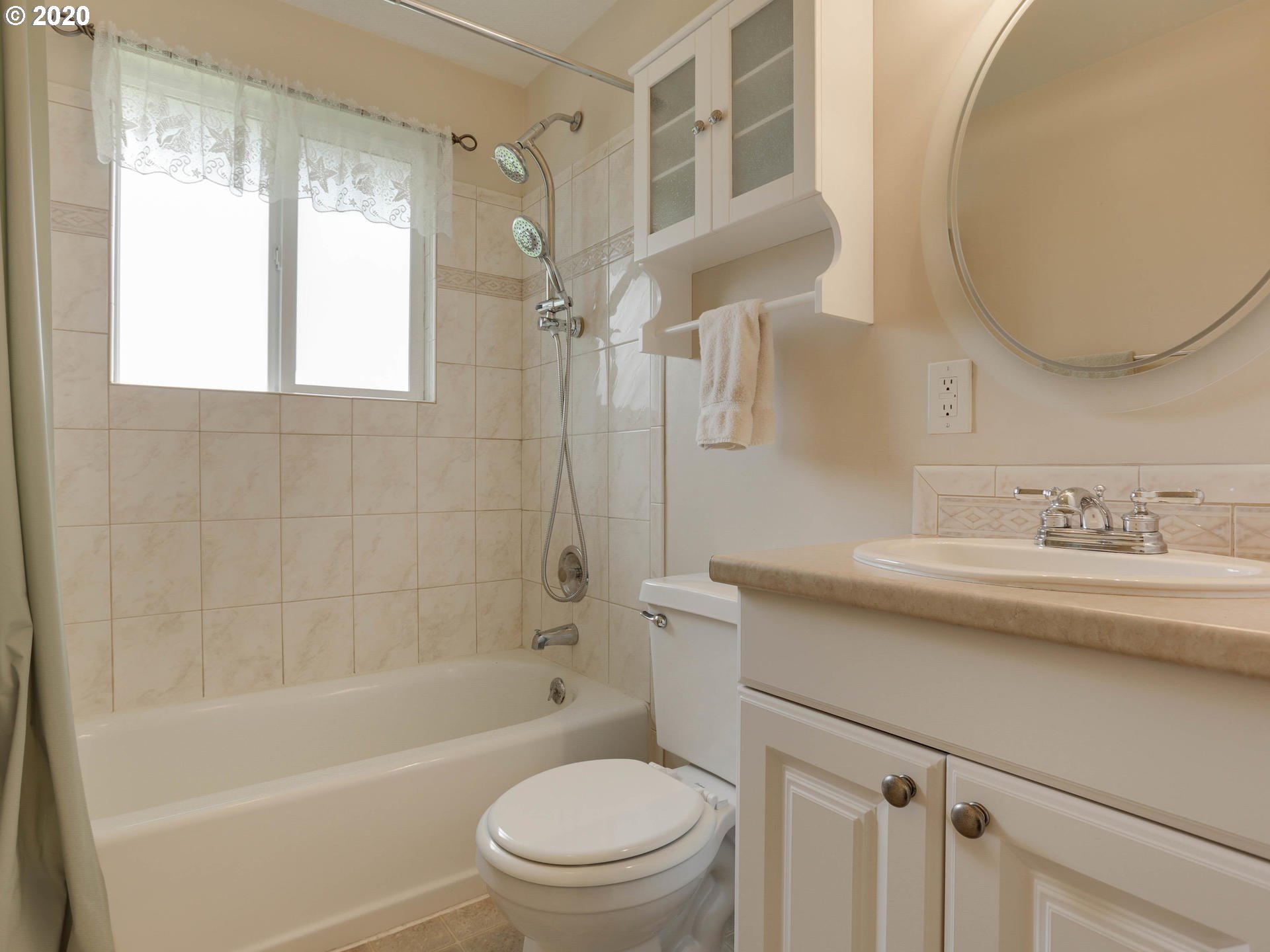 1890 Thompson Road Woodburn, OR 97071 - Photo 18 of 23 Gallery Image 18
