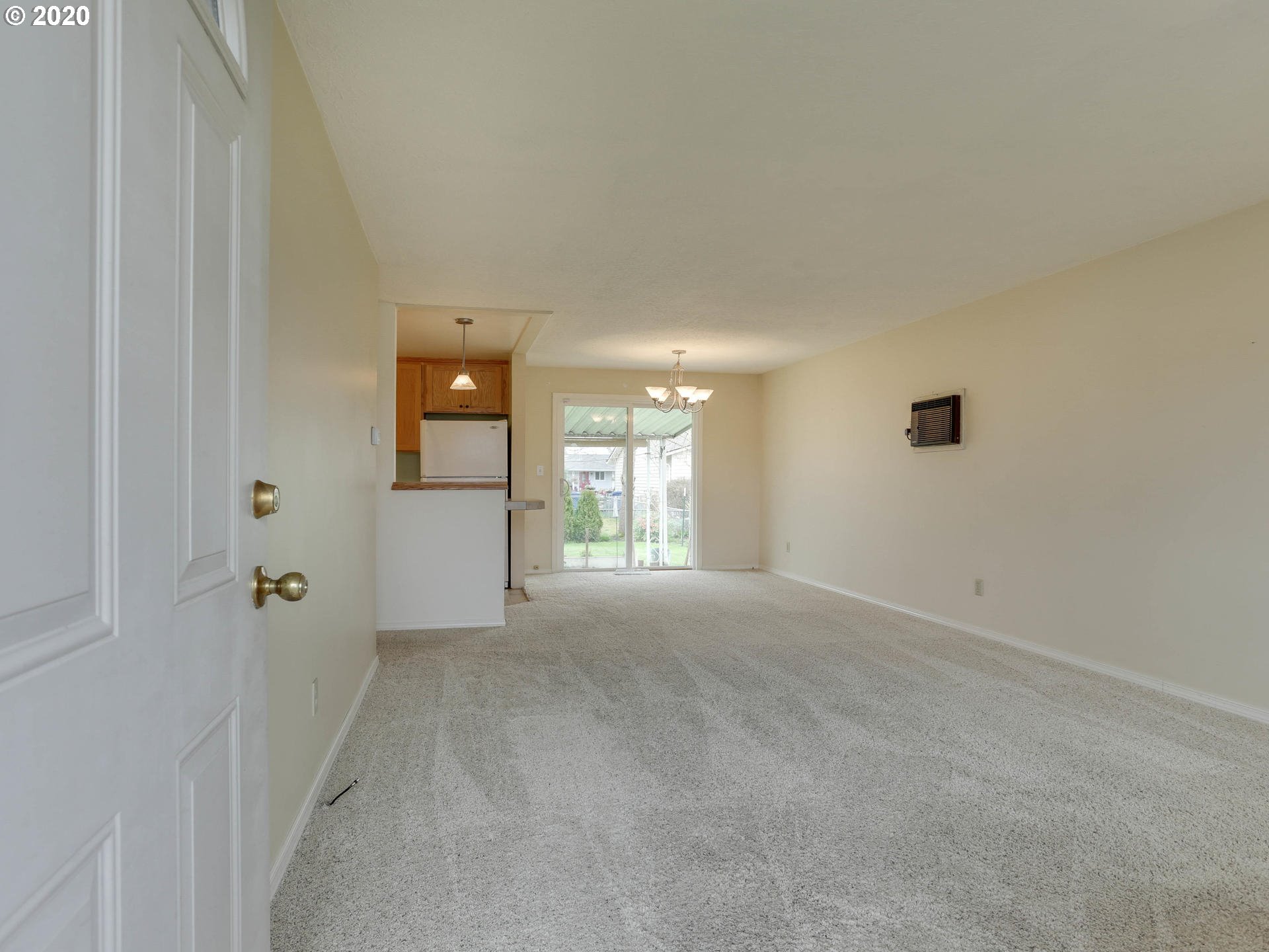 1890 Thompson Road Woodburn, OR 97071 - Photo 3 of 23 Gallery Image 3