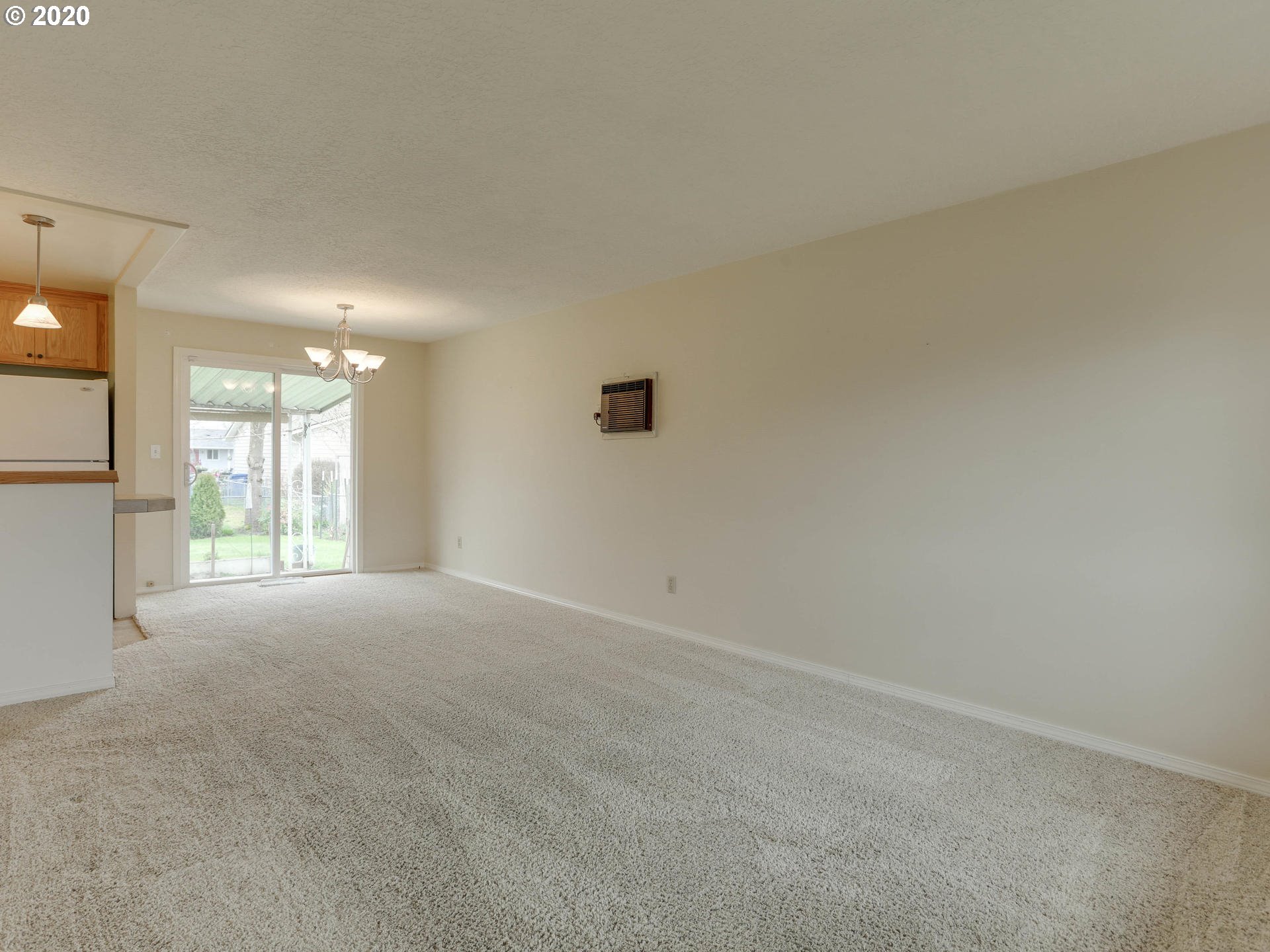 1890 Thompson Road Woodburn, OR 97071 - Photo 4 of 23 Gallery Image 4