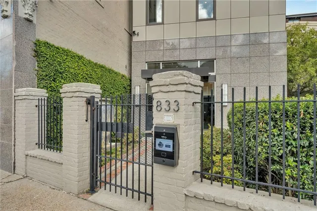 $2,195 | 833 Howard Avenue, Unit 402, New Orleans, LA 70113
