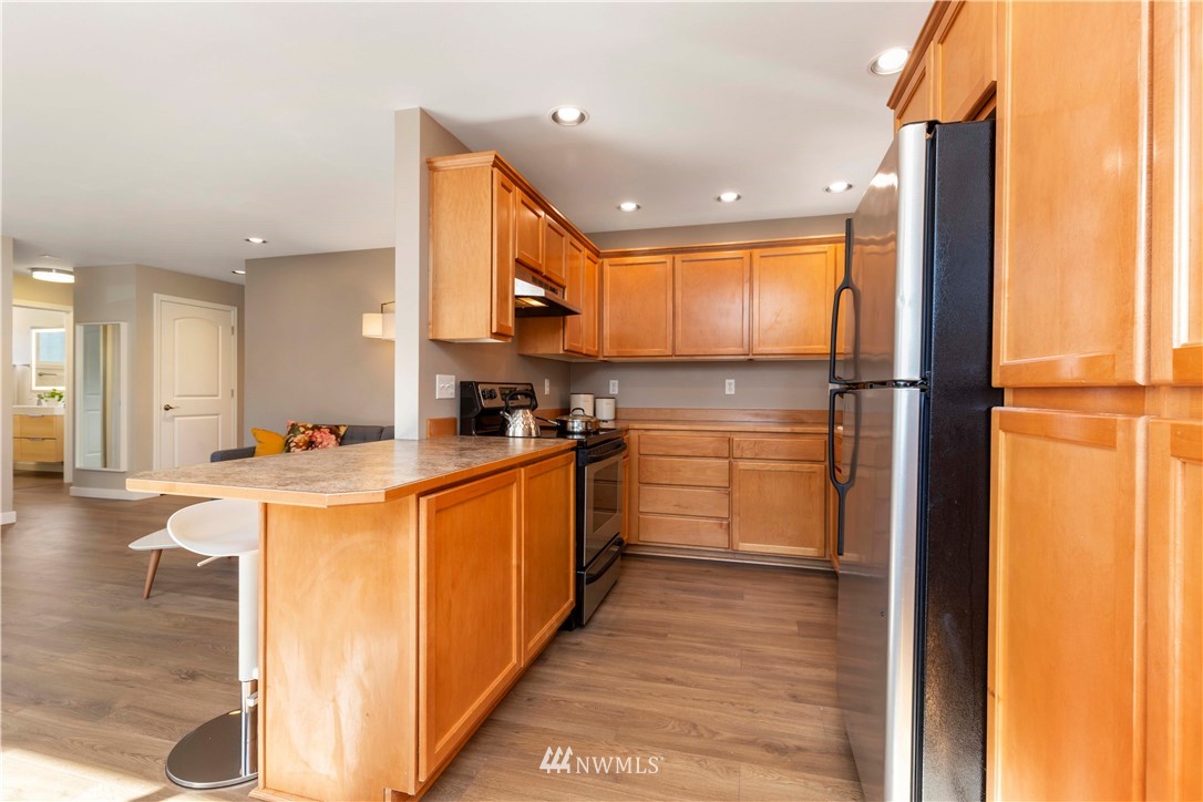 7809 218th Street Southwest, Unit 7 Edmonds, WA 98026 - Photo 9 of 23 Gallery Image 9