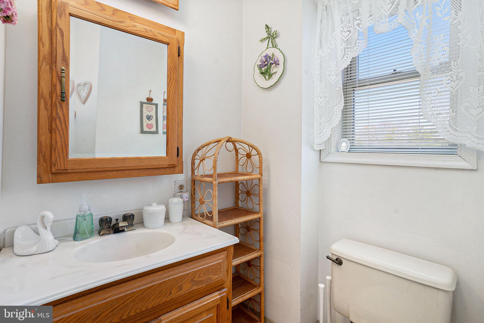 19 Egypt Road Eagleville, PA 19403 - Photo 23 of 27 Full Bath