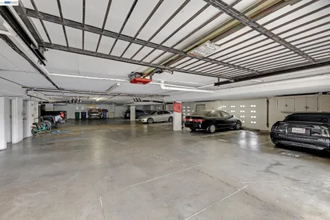 $779,000 | 2 Panoramic Way, Unit 306, Berkeley, CA 94704