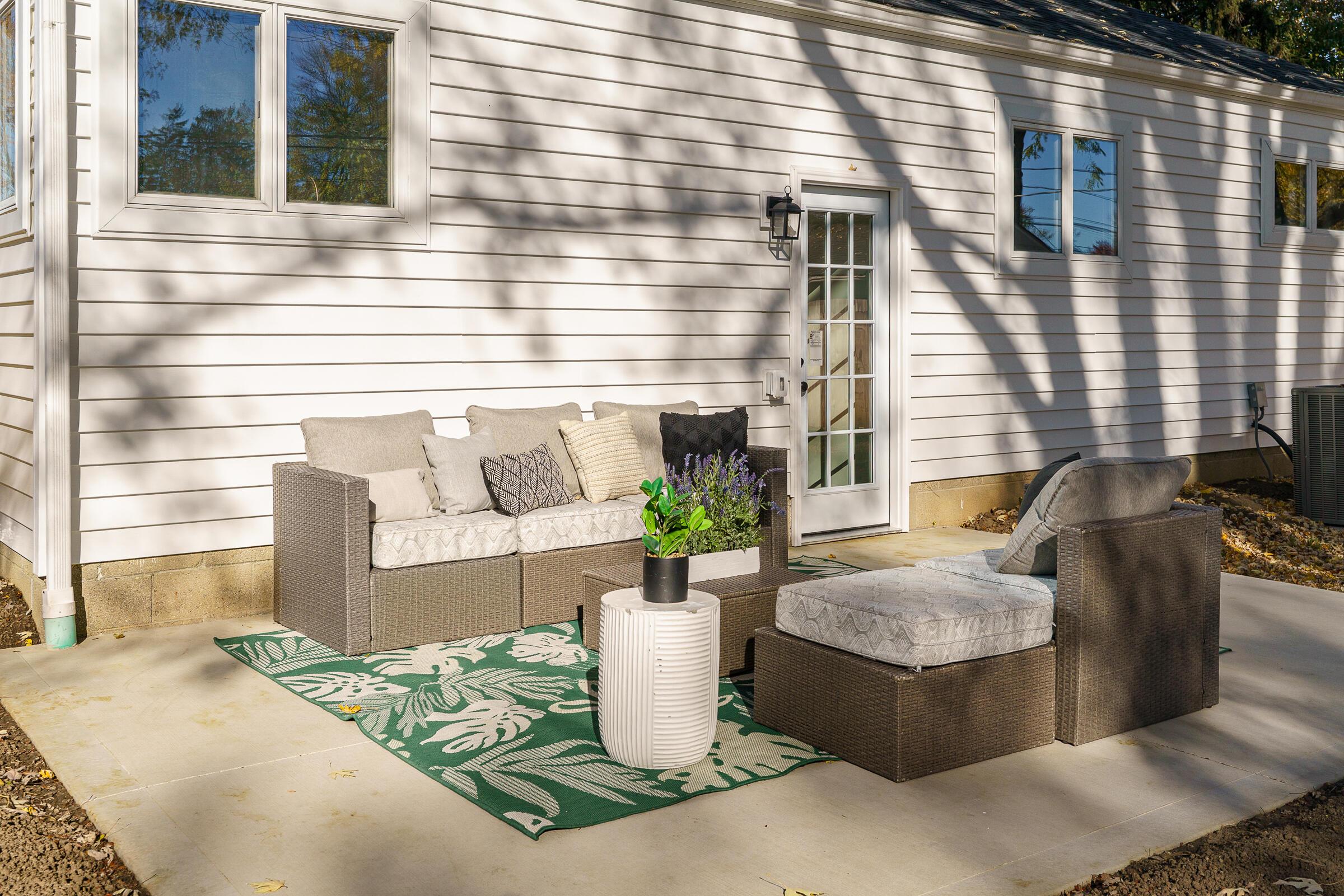 2195 Edgevale Road Columbus, OH 43221 - Photo 32 of 46 Patio