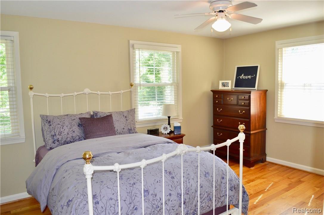 1798 Graefield Road Birmingham, MI 48009 - Photo 12 of 25 DSC_0340.jpg