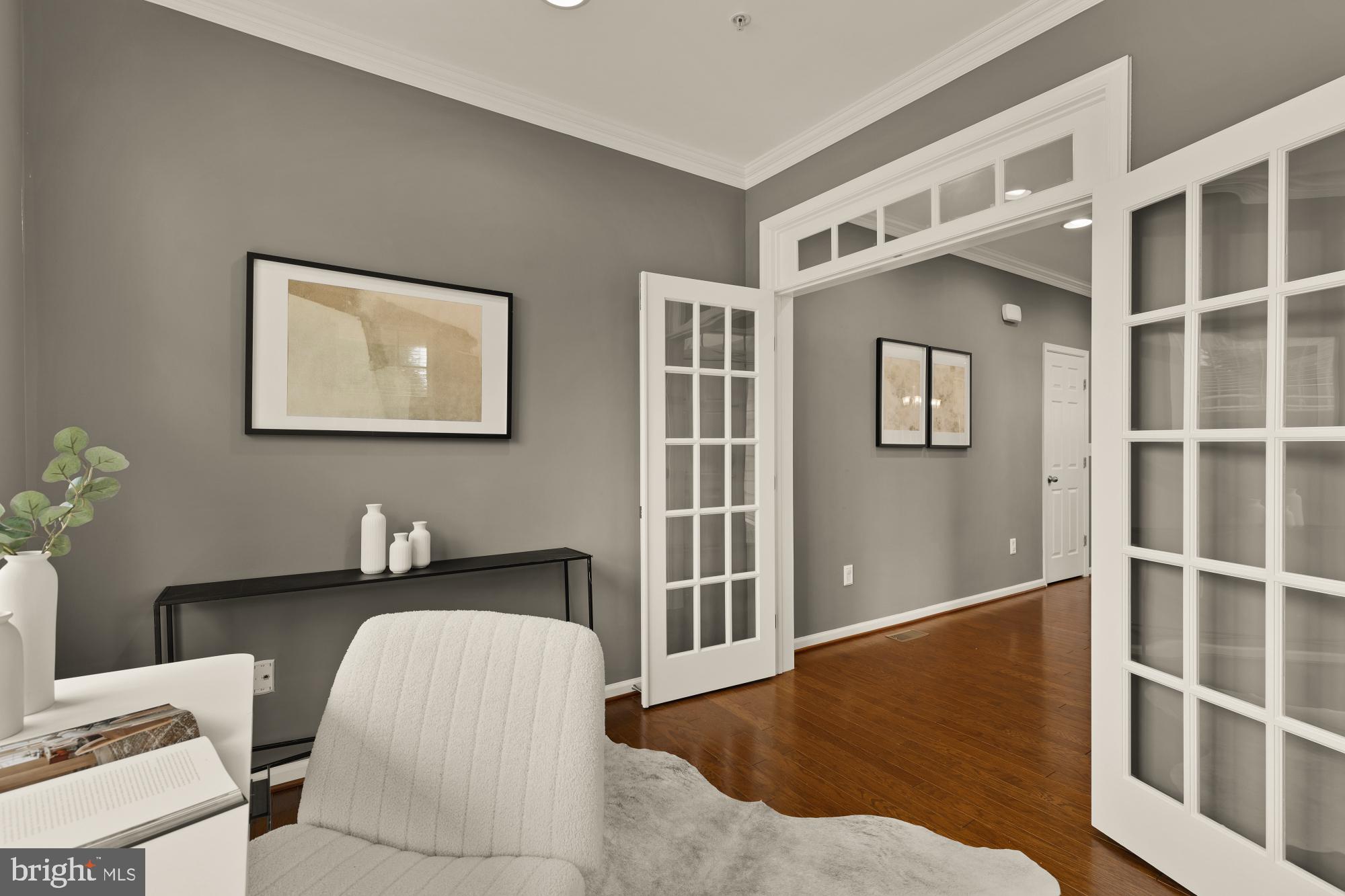 15611 Coolidge Avenue Silver Spring, MD 20906 - Photo 6 of 57 a living room with furniture