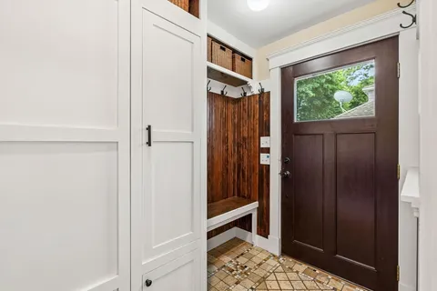 $569,000 | 31 Sycamore Street, Lowell, MA 01852