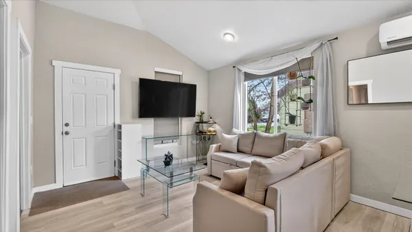 $265,000 | 2707 East Desmet Avenue, Spokane, WA 99202