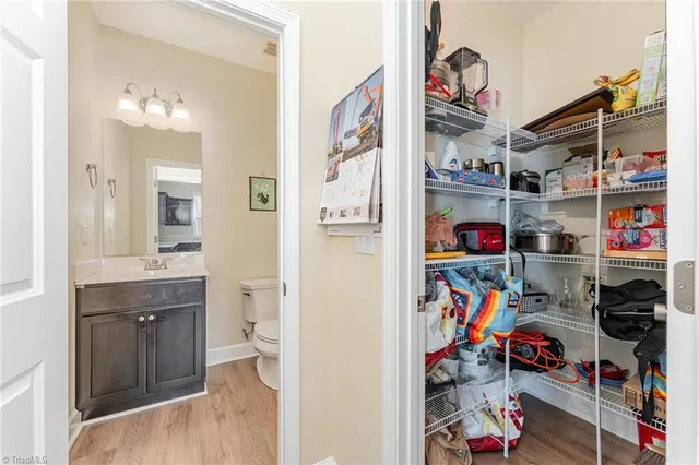 $260,000 | 1514 Kingsway Drive, High Point, NC 27260