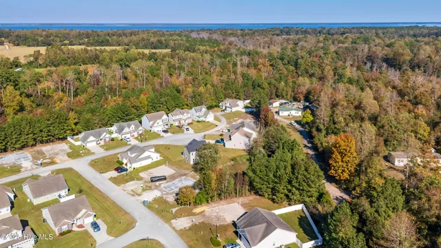 $359,900 | 445 Peregrine Ridge Drive, New Bern, NC 28560