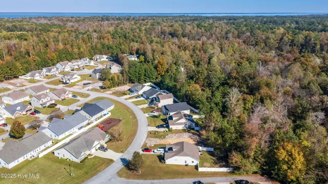 $359,900 | 445 Peregrine Ridge Drive, New Bern, NC 28560